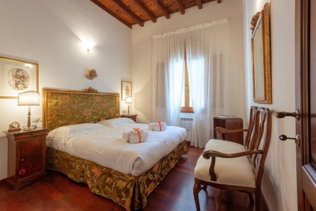 Elegant Ramaglianti Flat -Santo Spirito District Apartment Florence Luaran gambar